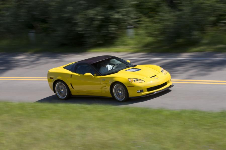  Chevrolet Corvette ZR1 2009 года  (фото 12 из 290)